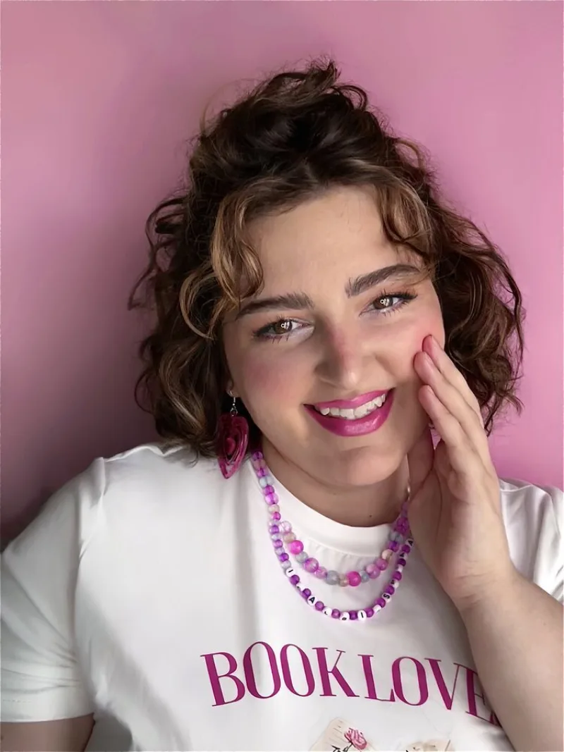 Headshot of author Dilan Dyer