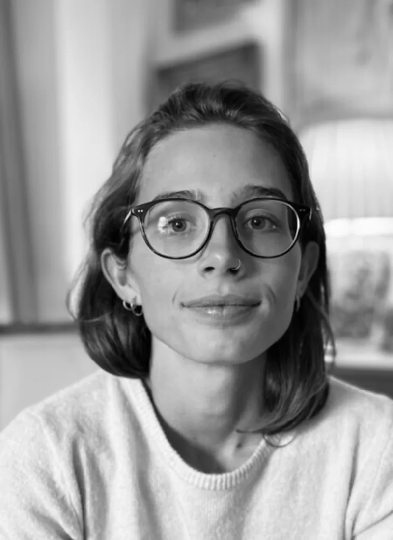 Headshot of author Georgia McVeigh