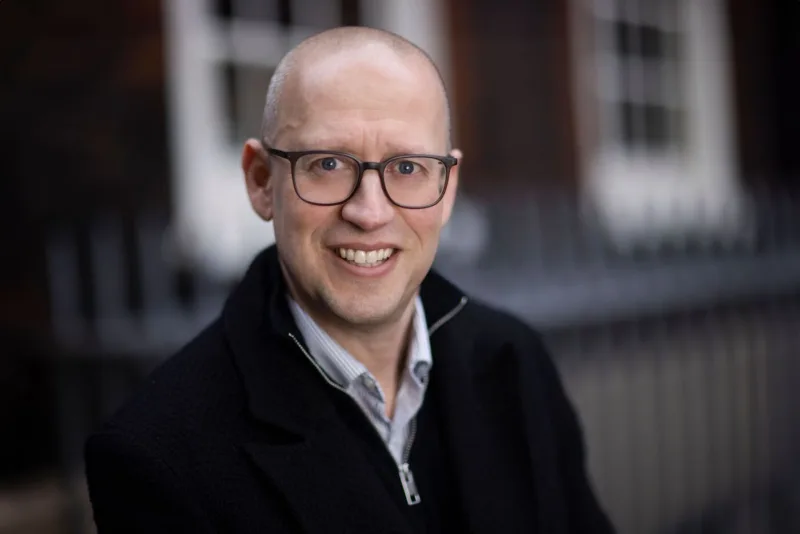 Headshot of author Will Shindler