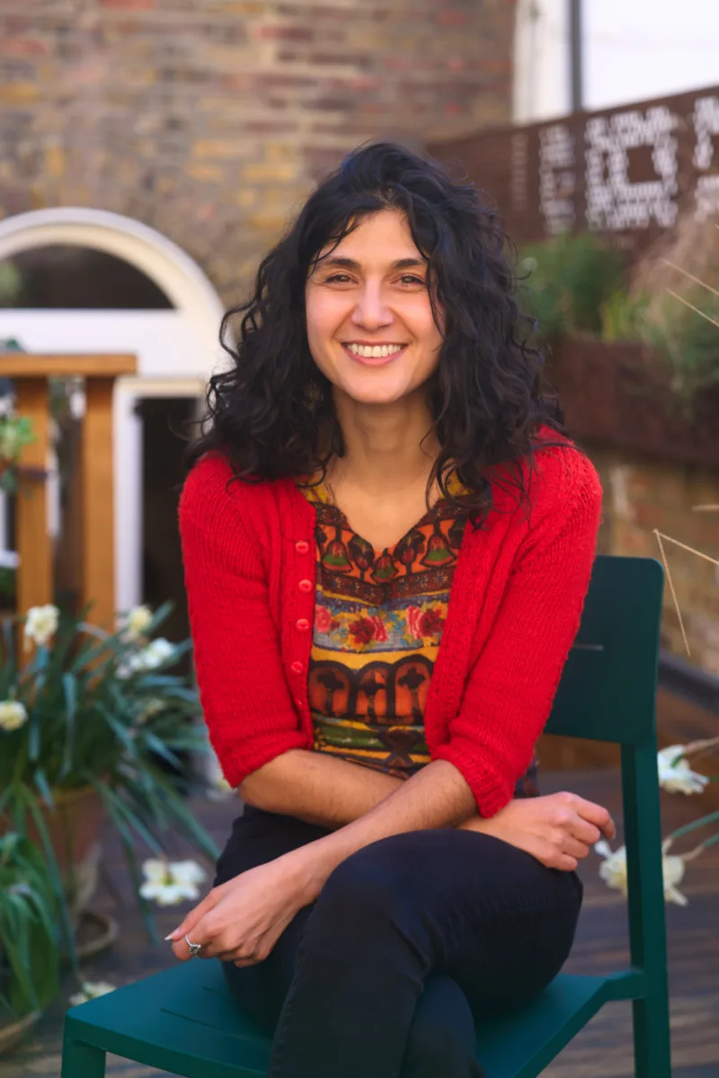 Headshot of author Mona Bani