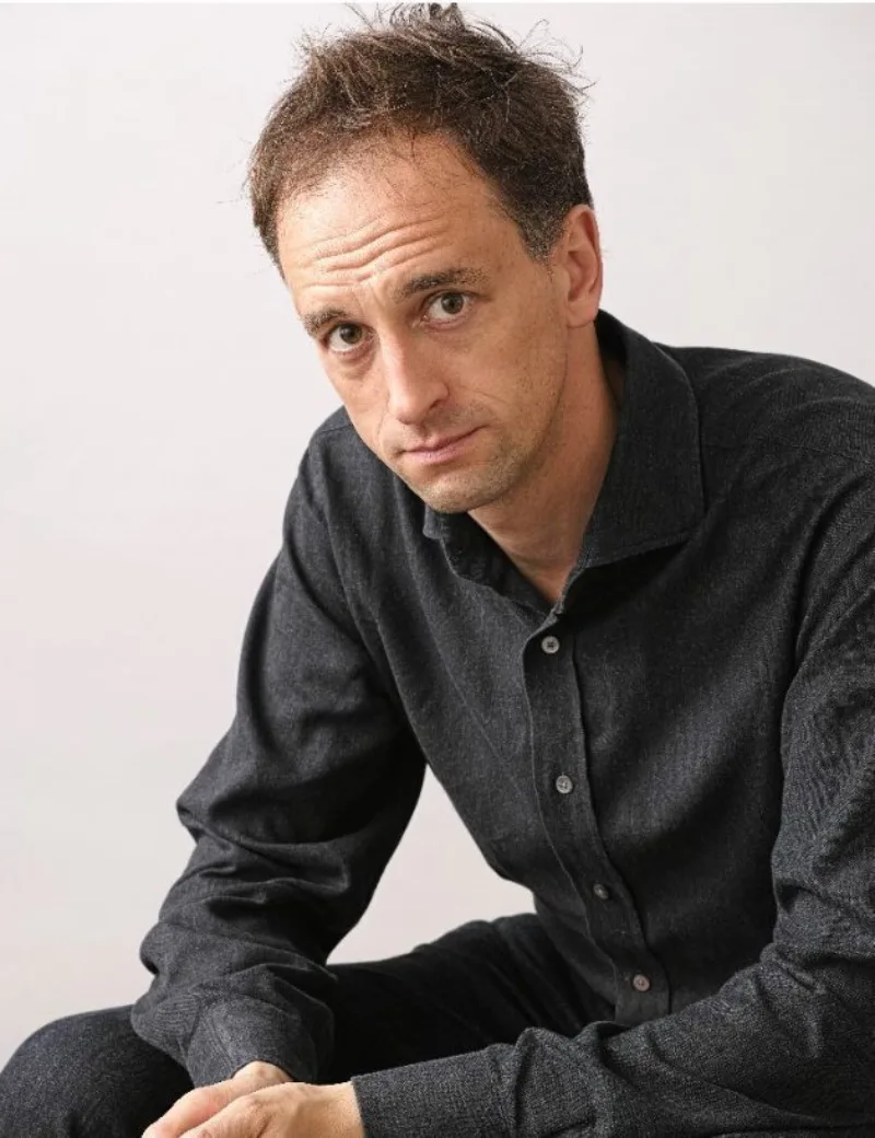 Headshot of author Charles Cumming