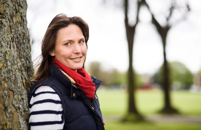 Headshot of author Helen Czerski