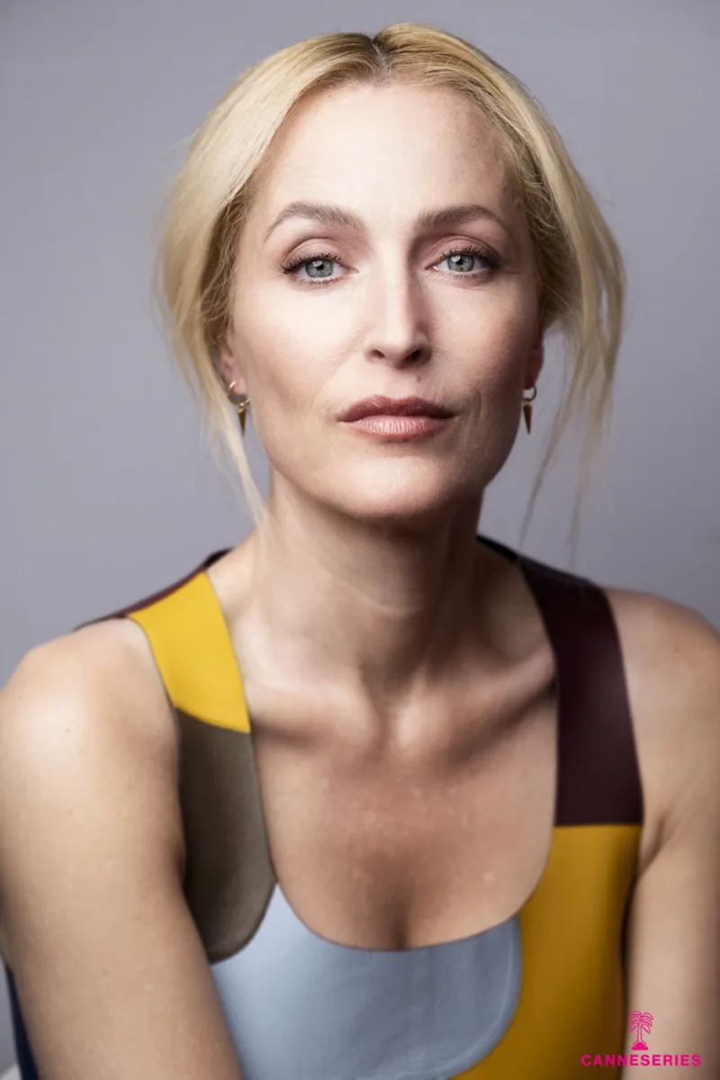 Headshot of author Gillian Anderson