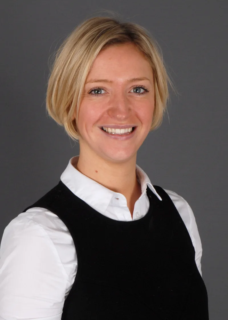 Headshot of author Lucy Foulkes
