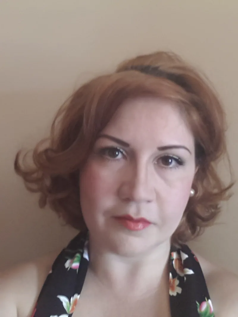 Headshot of author Julie McDowall