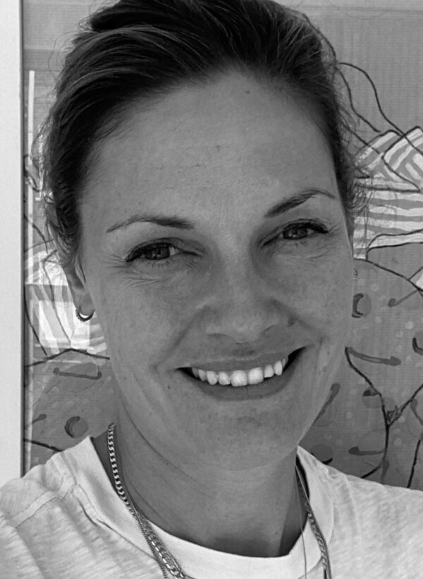 Headshot of author Hannah Scott