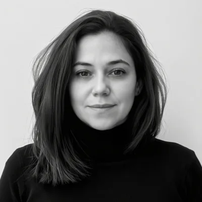 Headshot of Corina Brodersen